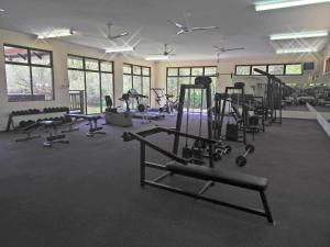 Fitnesscentret og/eller fitnessfaciliteterne på Fairways Holiday Accommodation