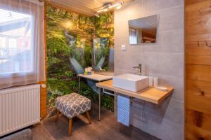 Galerija fotografija objekta apartment EFEU "mit stil & tradition" u gradu 'Grächen'
