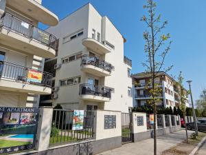 Budova, v ktorej sa apartmán nachádza