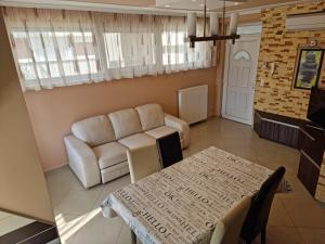 Posedenie v ubytovaní Betti Apartman