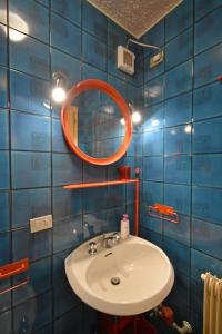 A bathroom at Hofer Apartment