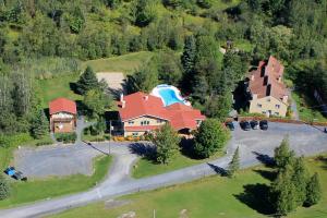 Bird's-eye view ng Le Montagnard, Auberge Hôtel & Chalets