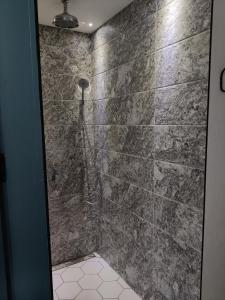 Esplanaadi Luxury Apartment tesisinde bir banyo