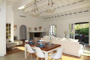 Gallery image of Maison sous les Pins in Cavalaire-sur-Mer