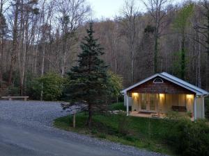 The building in which the holiday home is located