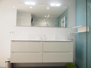 Et badeværelse på GRAND PAVOIS 37 + 11 billeder