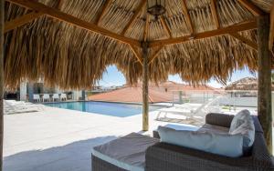 Φωτογραφία από το άλμπουμ του Luxe gezinsvilla met zeezicht Jan Thiel villa Grey Noble σε Jan Thiel