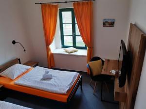 Letto o letti in una camera di Wellness hotel Lihovar