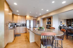 Φωτογραφία από το άλμπουμ του Top of the World σε Tillamook