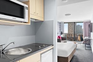 Cuina o zona de cuina de Mantra Sydney Central