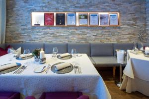 Un restaurant sau alt loc unde se poate mânca la Geniesserhotel Alpin GmbH