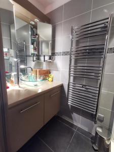 Ένα μπάνιο στο Les pieds dans l'eau Plage Saint-Jean