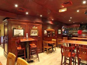 Φωτογραφία από το άλμπουμ του Logis Hôtel Restaurant Le Drakkar σε Mende