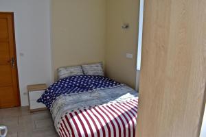 Postel nebo postele na pokoji v ubytování COLIVING TOUT CONFORT- LOOS LES LILLE-MAISON PARTAGEE-7 chambres-5 sdb-6WC-LOOS LES LILLE