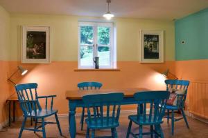 Posezení v ubytování Mill Cottage at Broughton Sanctuary