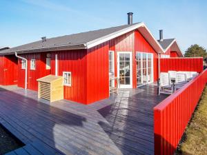 Nørre Lyngvig的住宿－Three-Bedroom Holiday home in Hvide Sande 2，相簿中的一張相片