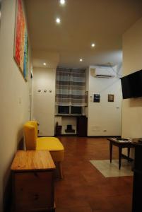 A kitchen or kitchenette at La G