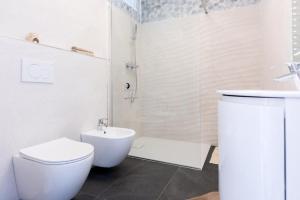 A bathroom at Dolce vista
