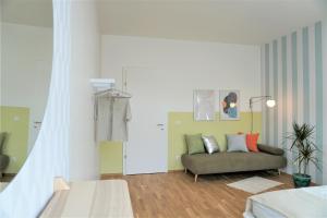 Część wypoczynkowa w obiekcie Modern 2Br Apartments - Full Kitchen - Schönbrunn Area - 15 Mins to City Center