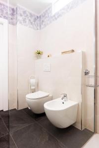 A bathroom at Dolce vista Még 19 kép