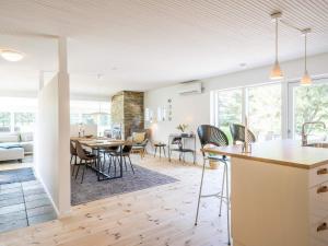 Fotografie z fotogalerie ubytování Holiday home Henne XV v destinaci Henne Strand