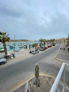 Galeriebild der Unterkunft La Reggia Seaview Guesthouse in Marsaxlokk