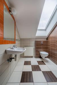 Bilik mandi di Inter hostel Liberec