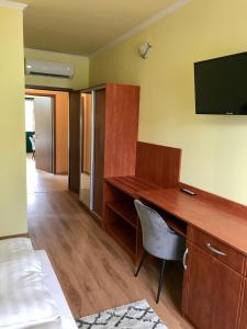Telewizja i/lub zestaw kina domowego w obiekcie Rábensteiner Panzió