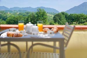 Widok na góry z tego hotelu