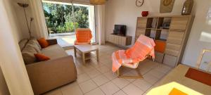 Khu vực ghế ngồi tại Ô Salins