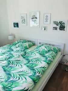 Postel nebo postele na pokoji v ubytování Eifel-House - FeWo