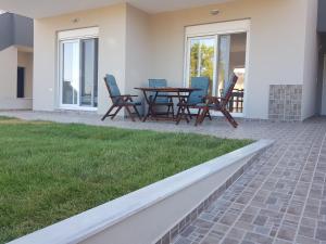 Zahrada ubytování Lagonisi Apartment