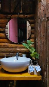 A bathroom at La Beauté Bắc Hà