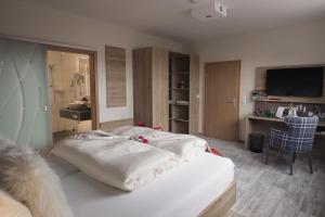 Foto dalla galleria di Schwiizeralp Hotel & Restaurant a Stemwede