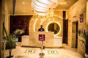 The lobby or reception area at Regenta Inn Amristar Airport Road by Royal Orchid Hotels Limited