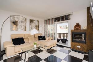 Posedenie v ubytovaní MALAGA BENALMADENA PUERTO MARINA PLAYA VACACIONAL Luxury