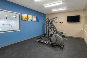 Fitness centrum a/nebo fitness zařízení v ubytování Comfort Inn & Suites