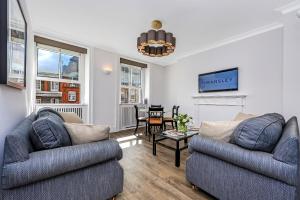 Posezení v ubytování 10 Curzon Street by Mansley