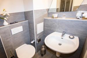 Koupelna v ubytování Hotel "Zur Mühle"