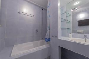 Φωτογραφία από το άλμπουμ του Residence Villa Ada Holiday C208 σε Ghiffa +13 φωτογραφίες