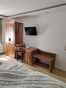 Foto de la galería de Pansion House Prijeboj en Jezerce