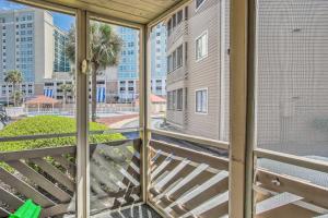 Coastal Condo with Community Perks, Steps to Beach