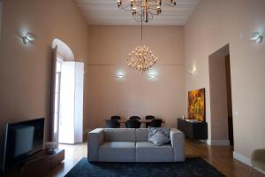 A seating area at Casa Plaza de las Flores Cádiz Grupo AC Gestión