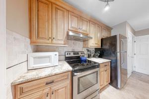 Η κουζίνα ή μικρή κουζίνα στο Heritage Villas 2229 +22 φωτογραφίες