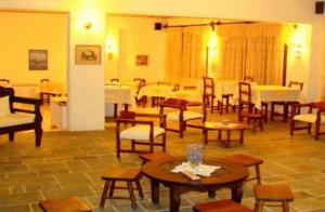 En restaurang eller annat matställe på Nefeli Hotel