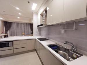 Nhà bếp/bếp nhỏ tại 22housing - Starlake Tay Ho Residence