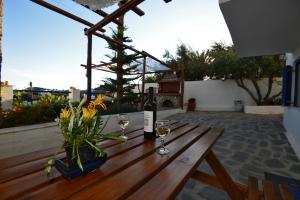 Nápoje v ubytování Deck2 Syros Premium Apartments