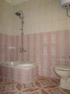 Kylpyhuone majoituspaikassa Cairo Moon Hostel