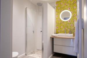 Ένα μπάνιο στο Elli´s Hus +30 φωτογραφίες