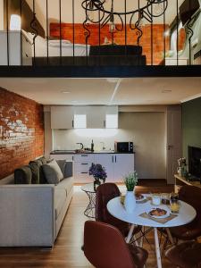 Kuchyň nebo kuchyňský kout v ubytování Luxury inn + 37 fotografií